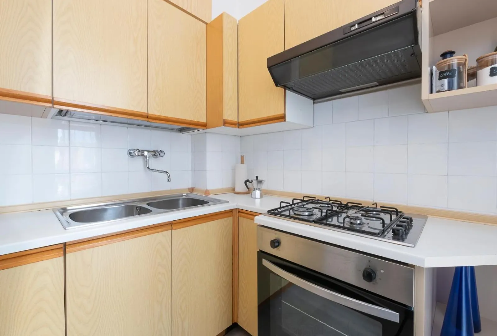 Xenia Apartments - Newly Renovated Apartment Milano 0*,  Italien